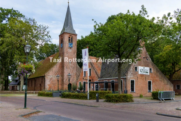 Taxi van Roden naar Rotterdam Airport